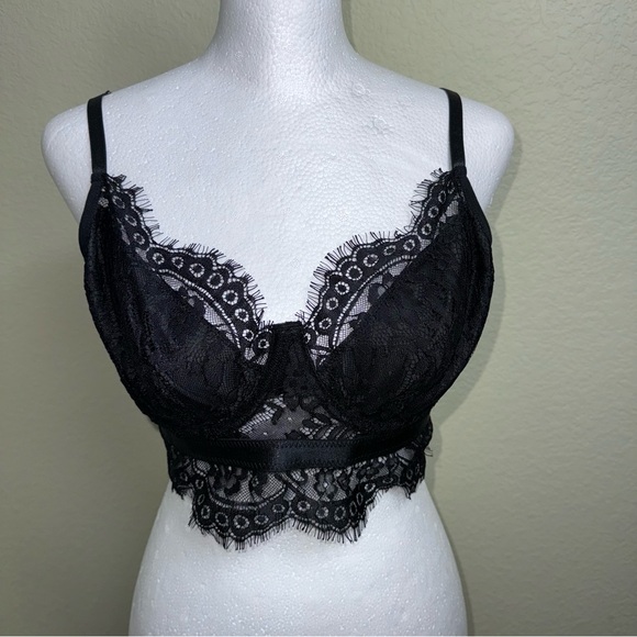 Bralette Tank Top Floral Lace XL Black And Plus Size Fishnet Stockings‎ - Picture 1 of 10